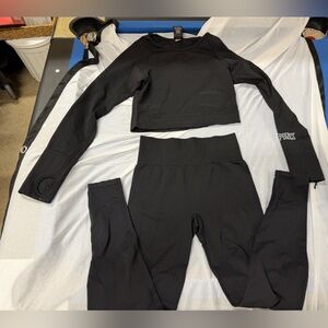 Victoria’s Secret PINK seamless black outfit